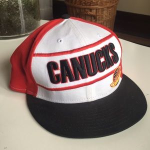 New Era Snap-back Canucks Hat